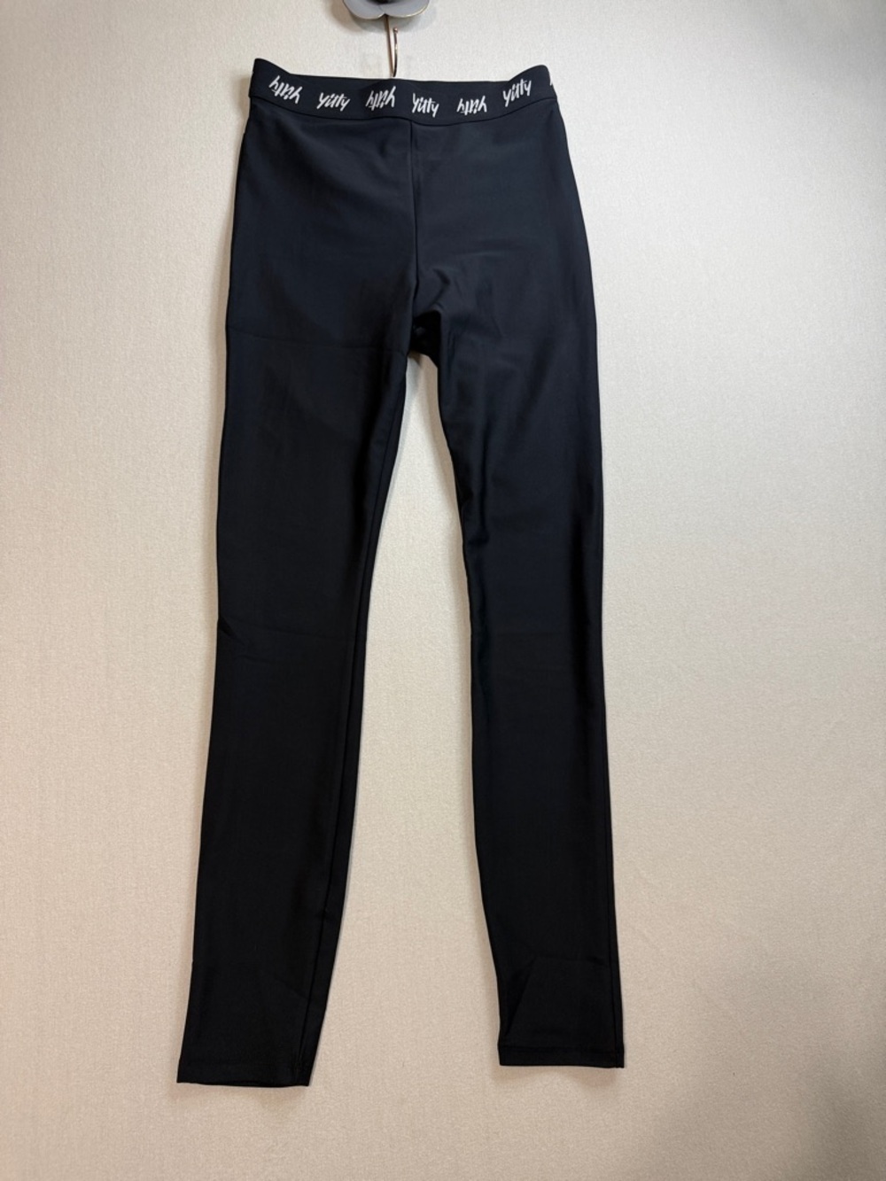 YITTY Black High-Rise Logo Waistband Leggings
